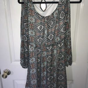 Geometric Cold Shoulder Dress - Medium